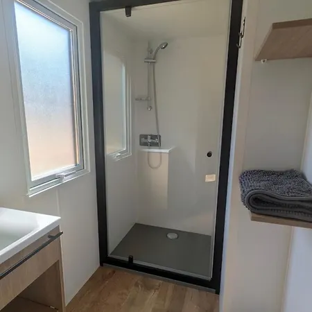 Mobilhome Bord De Les Chenes Campingplads